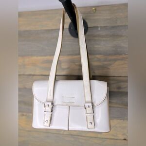 BIN047.3 Emilie M Small Purse